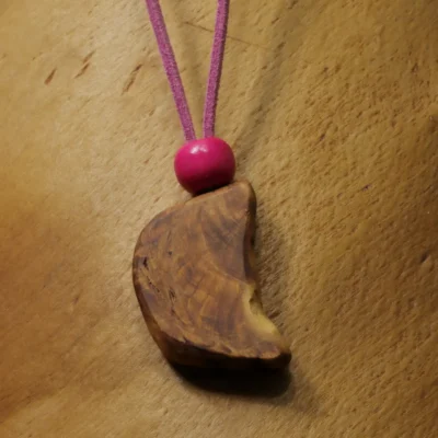 Handgefertigter Anhänger Nr. 18